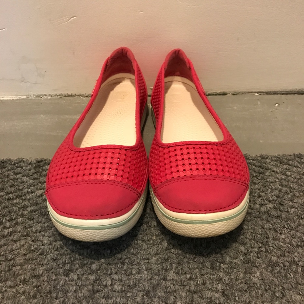 Comfy Pink Crocs Casual Flats