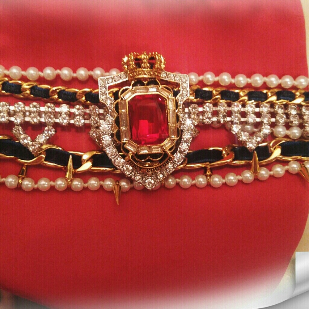 Juicy royal statement bracelet