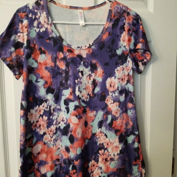Lularoe Classic - Picture 1 of 2