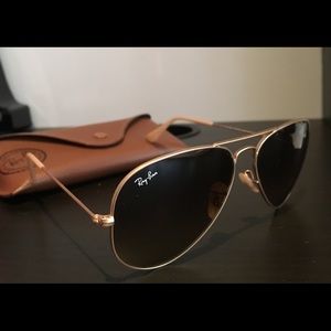 Ray-Ban RB3025 AVIATOR Gold w/ Brown Gradient