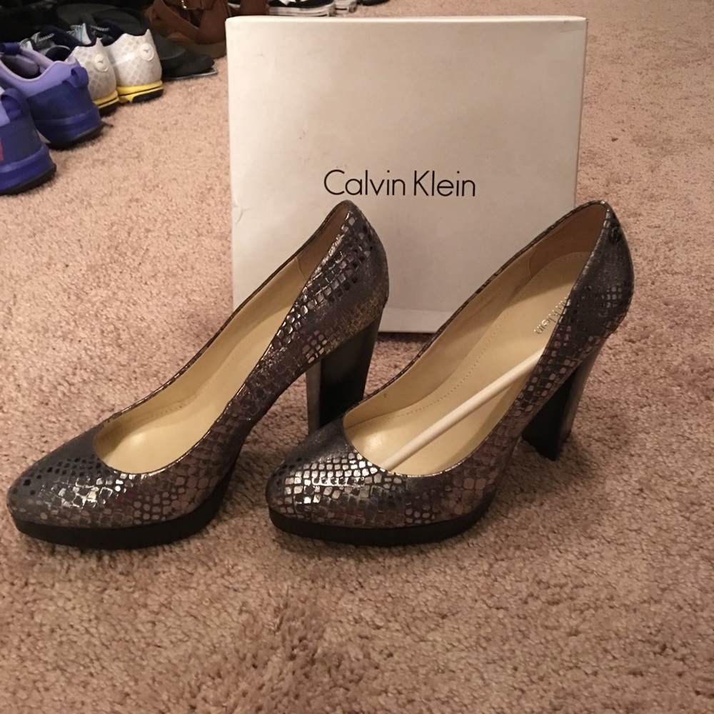 CALVIN KLEIN heels 👠