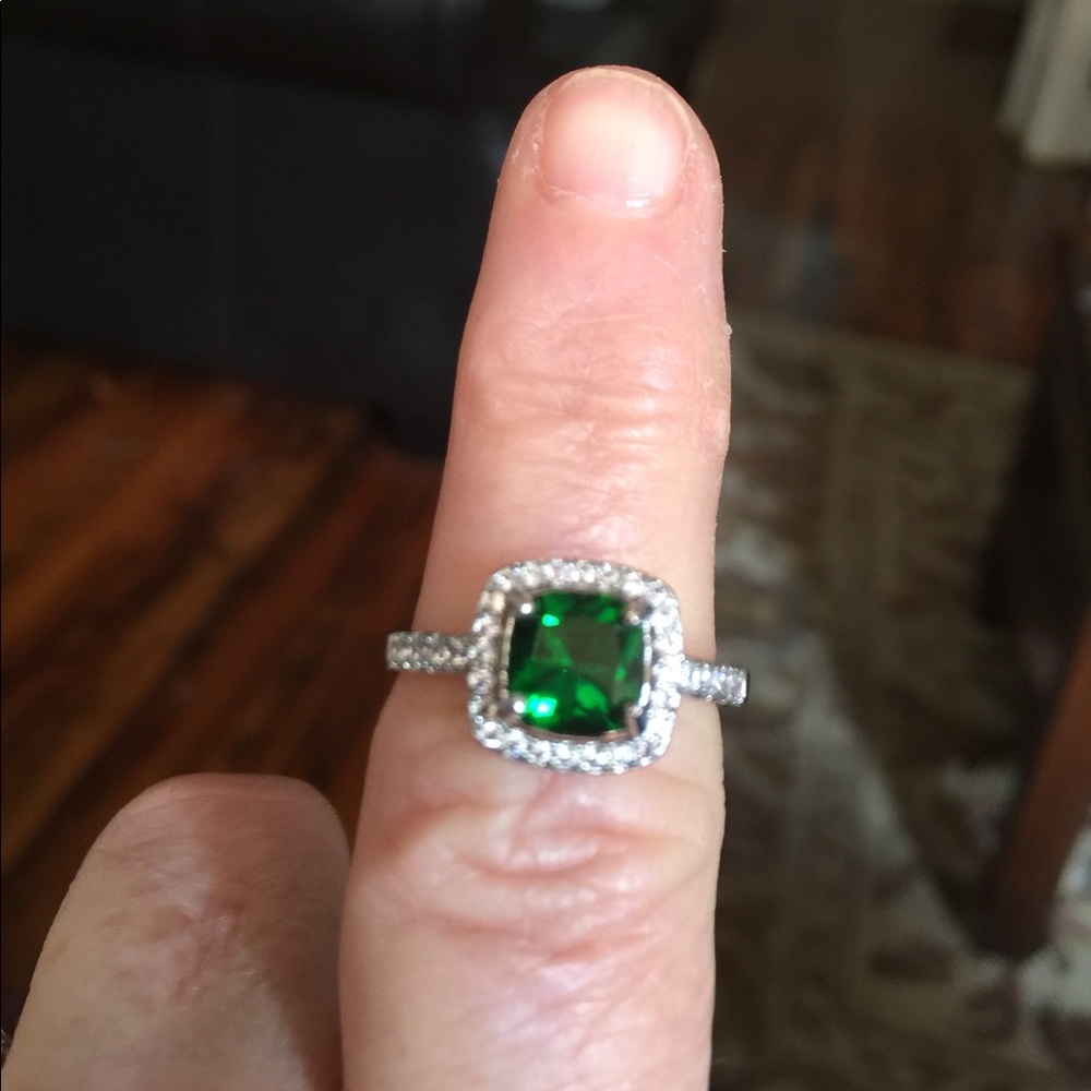 SS 925 Emerald green Ring
