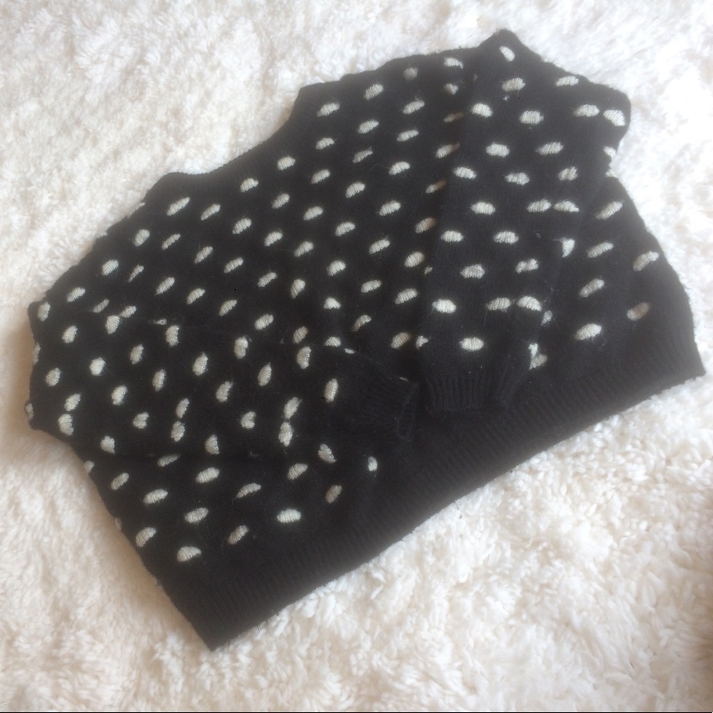 Cropped sweater