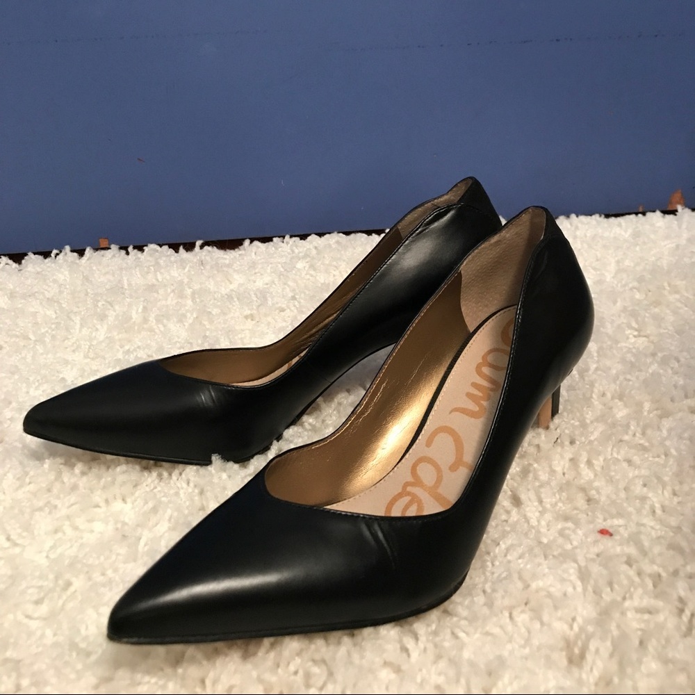 Sam Edelman black pumps - Picture 1 of 3