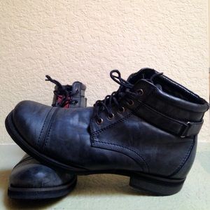 Forever 21 Men's Boots
