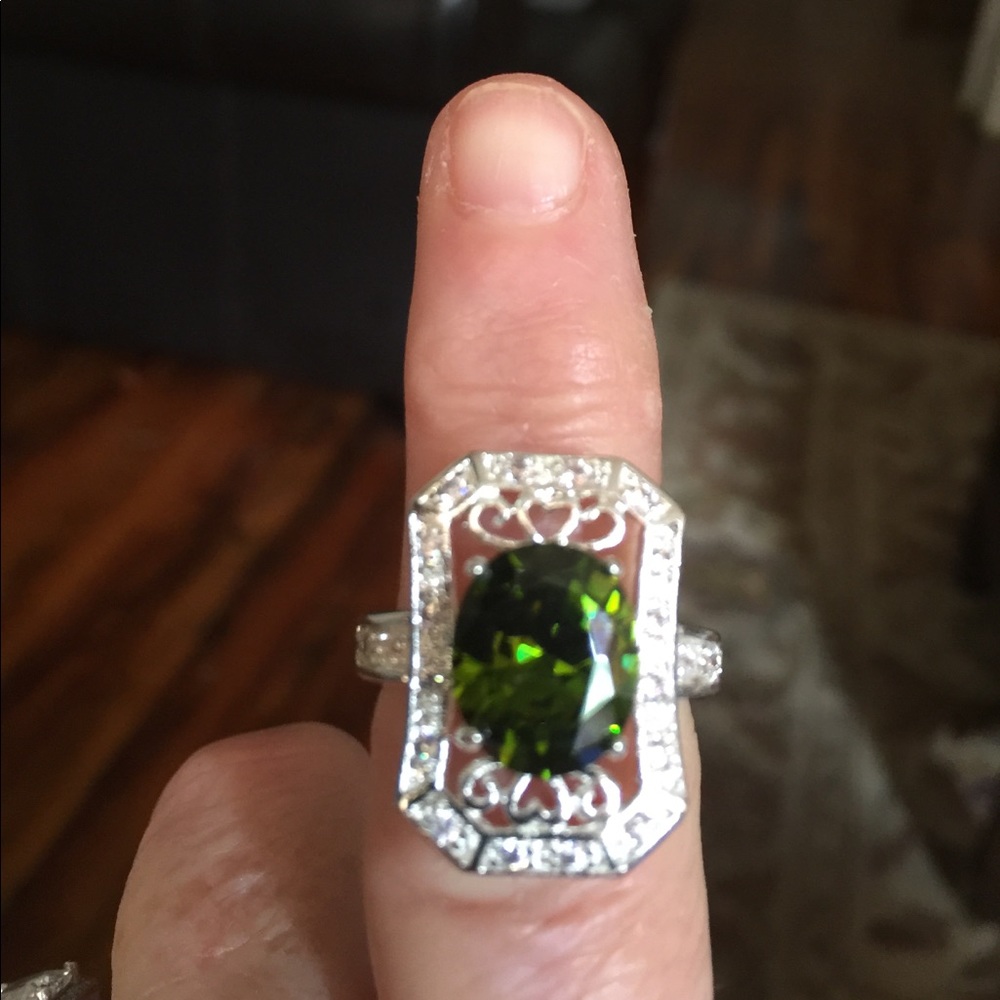 REDUCED-SS 925 oval Green Amethyst Ring