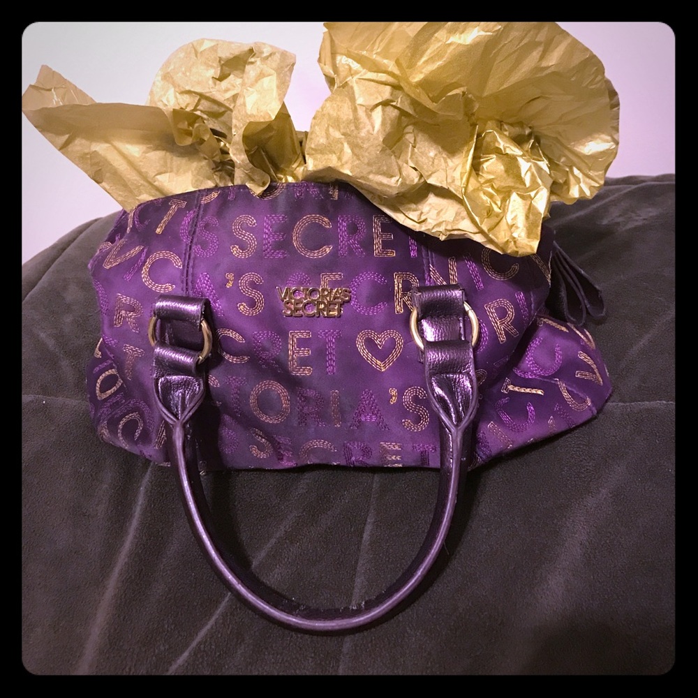 #VictoriaSecret #CosMetic purple bag! 💜