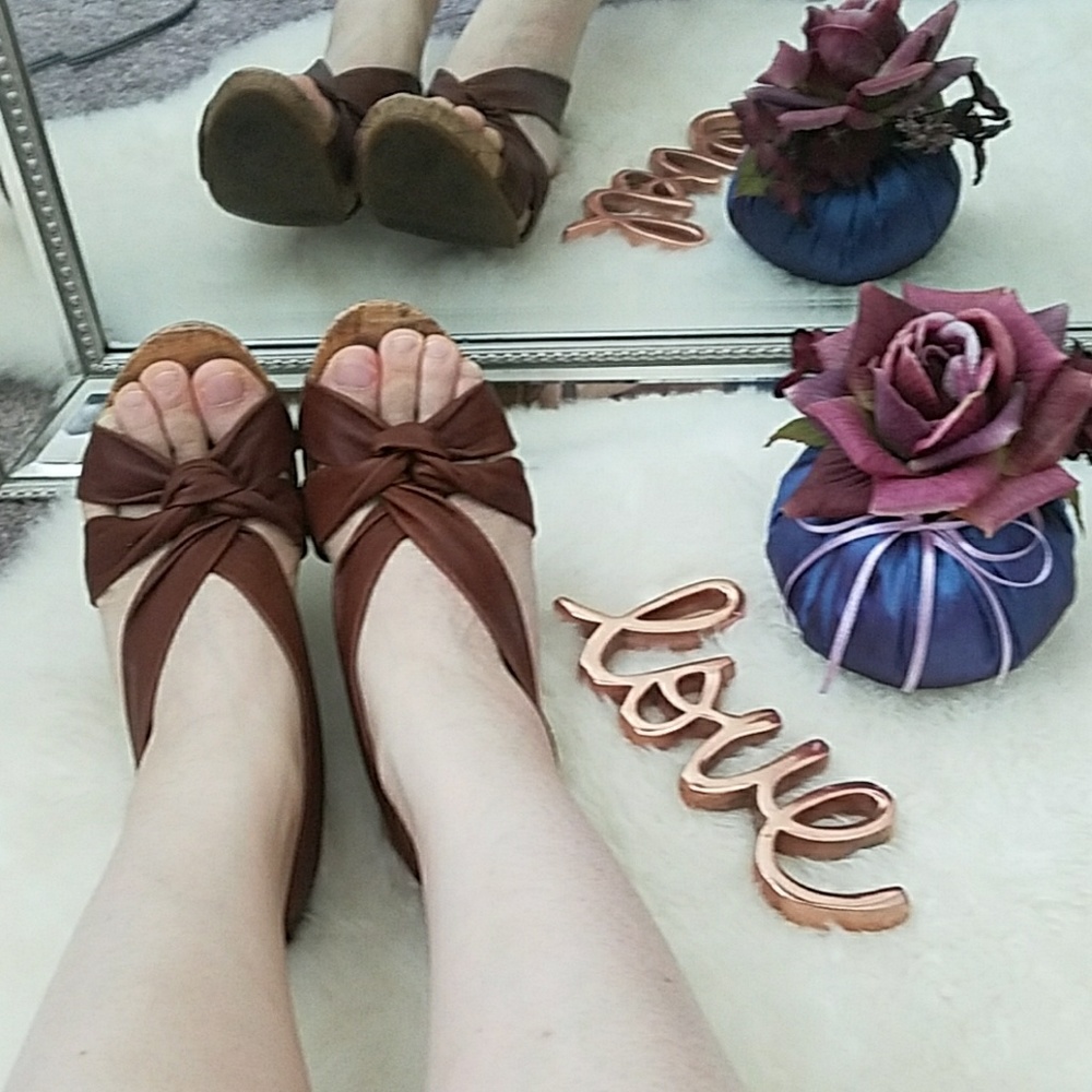 MK Brown Leather Knot 4" Cork Heels Size 7 1/2M