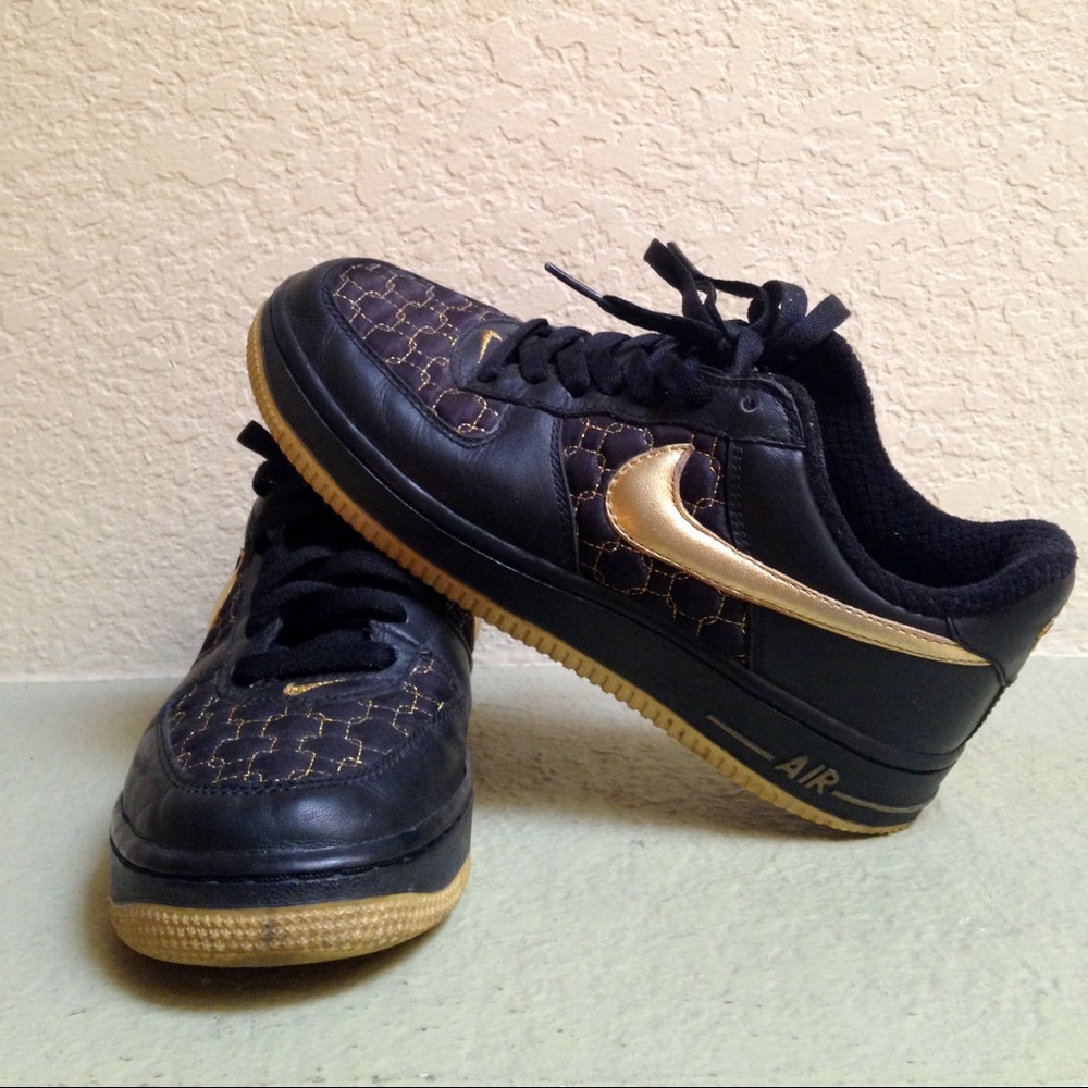 NIKE Women's Air Force 1