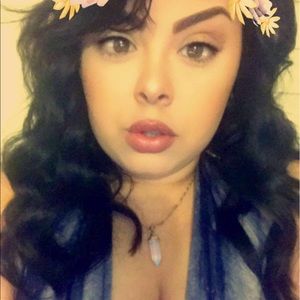 Meet your Posher, Karla