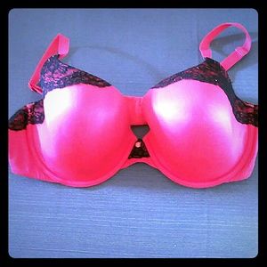 LIKE NEW!! 😍 VICTORIA SECRET 38D DOUBLE DEMI BRA