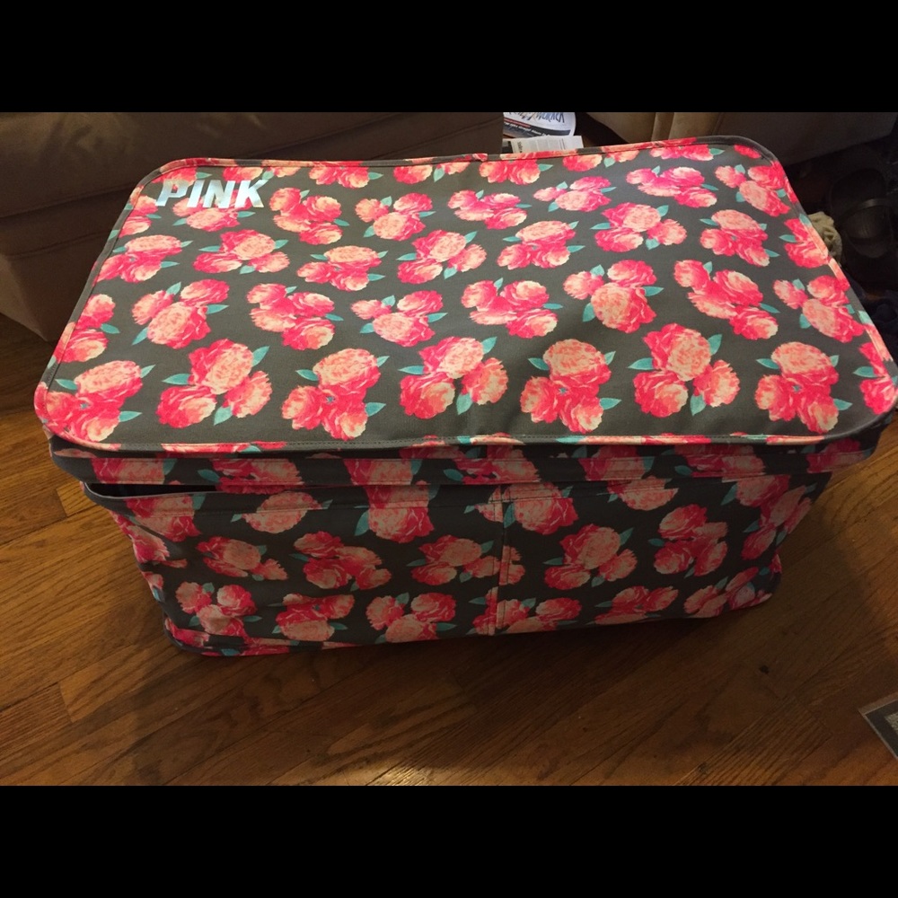 ⭐️💕SHARING💕⭐️VS PINK FLORAL TRUNK🎉💕💚🎉💜⭐️💙