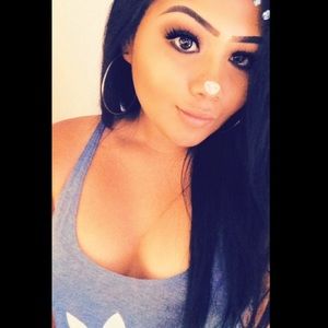 Meet your Posher, Celina