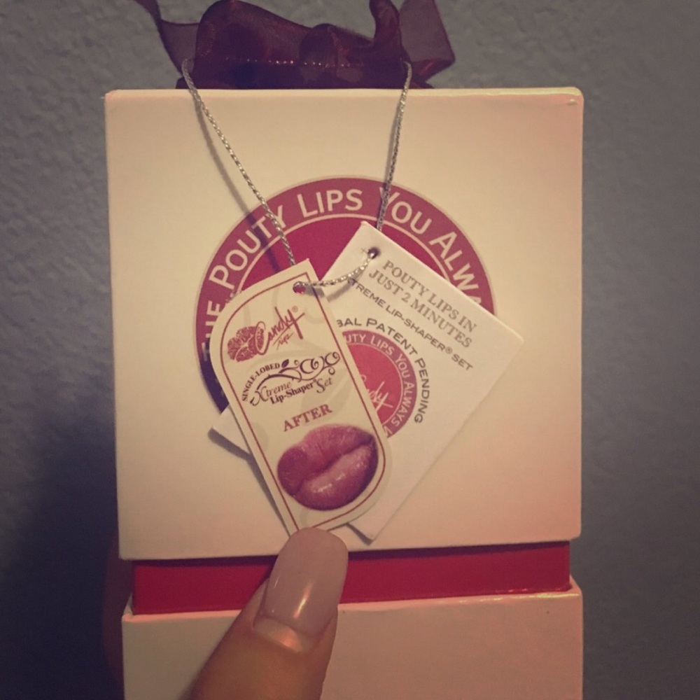 ✨authentic✨candylipz