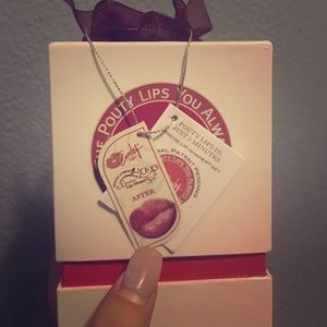 ✨authentic✨candylipz