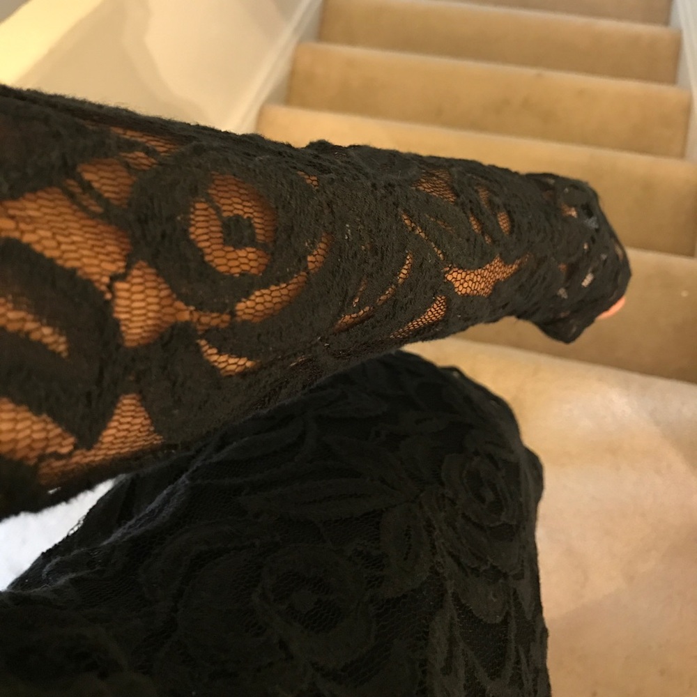 Black Lace Floral Dress - Picture 2 of 3