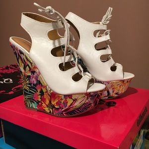 BRAND NEW - never worn Wedges.