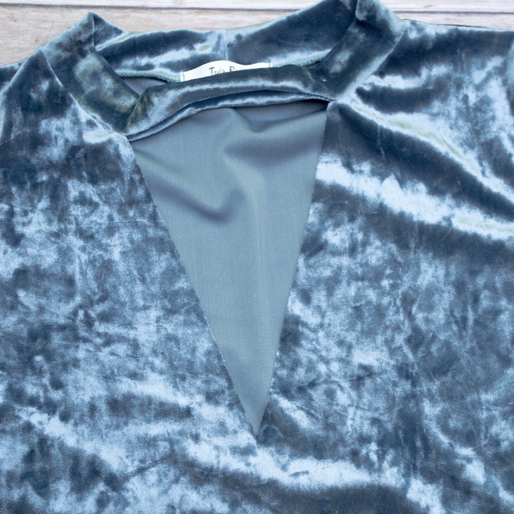 Crushed Velvet Choker Top - Picture 3 of 4