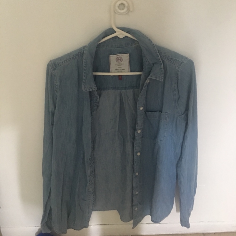 Denim shirt