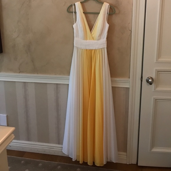 Halston Heritage - Lemon Circular Ombré Print Gown - Picture 2 of 6