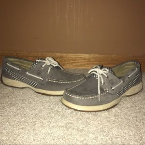 Gray sperrys