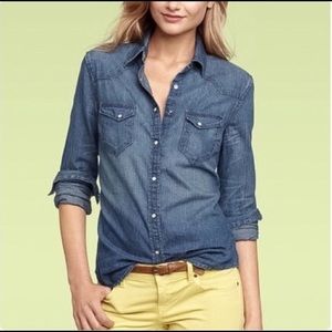 Gap dark wash chambray blouse xs