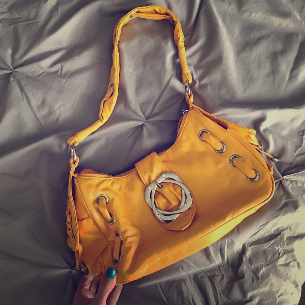 Faux leather fashion purse *new