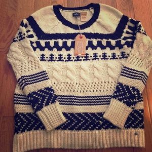 American Eagle sweater NWT