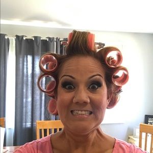 Meet your Posher, Laurie