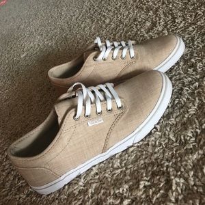 Women's vans size 6