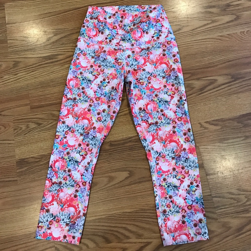 Lululemon crop