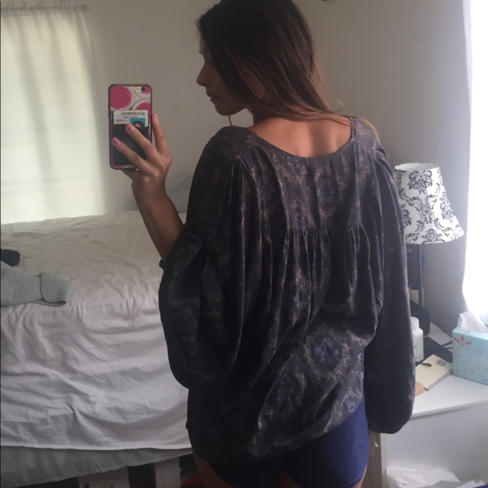 Flowy blouse - Picture 2 of 2