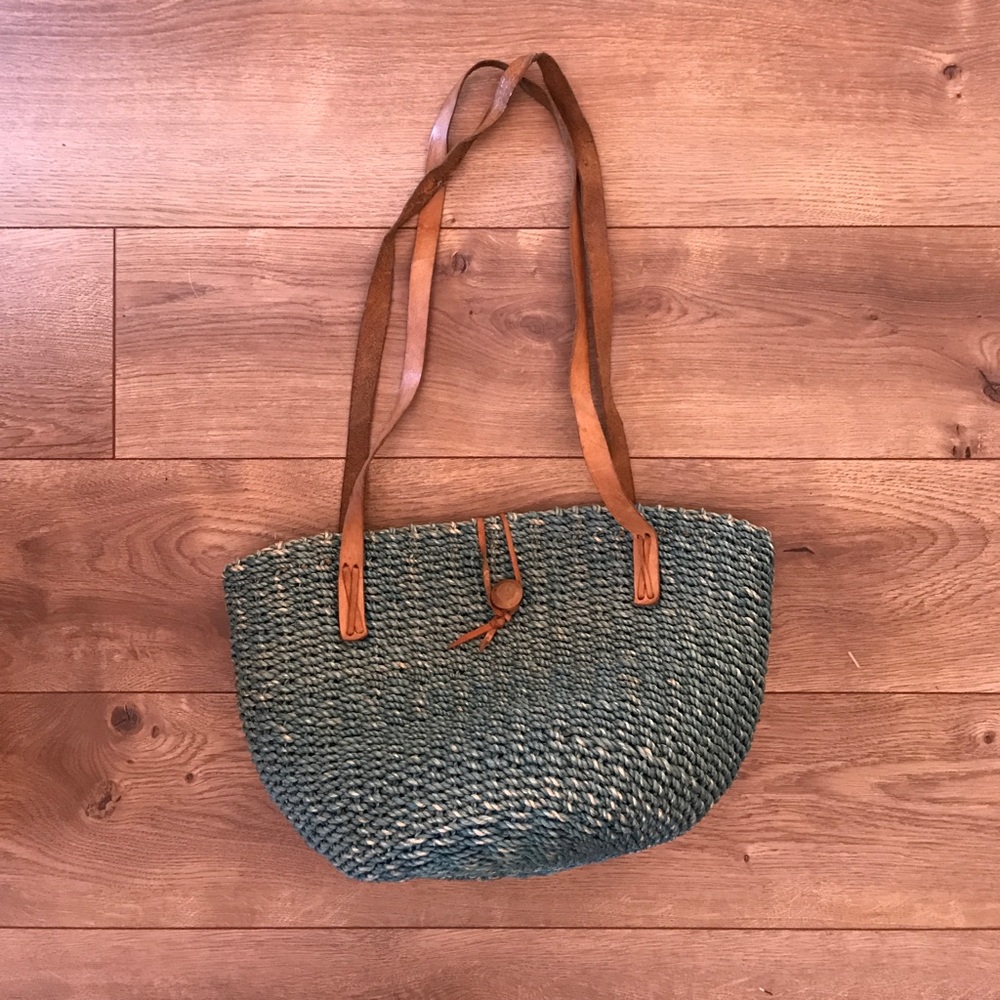 Dyed woven bag