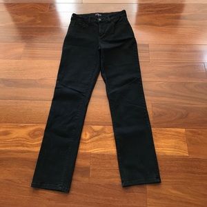 NYDJ Skinny Black Jeans. Spandex and cotton.