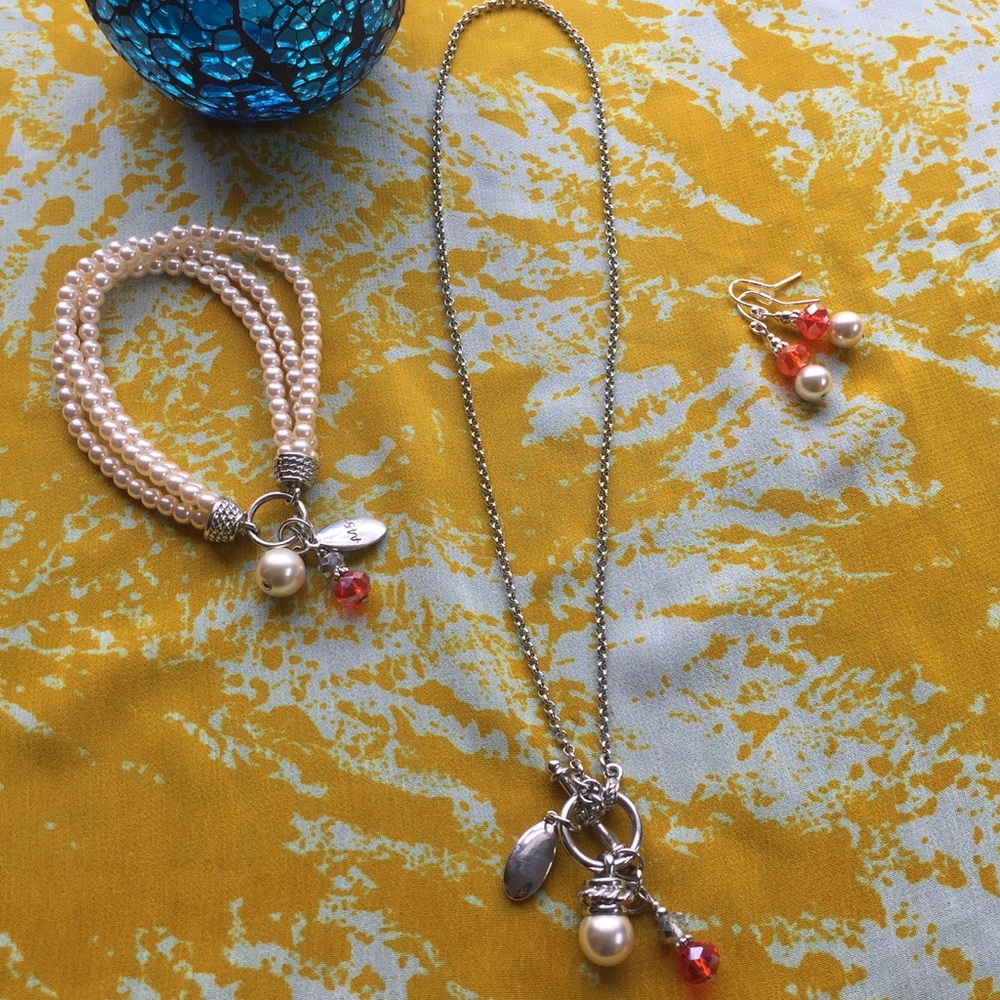 Pearl and Silver Set