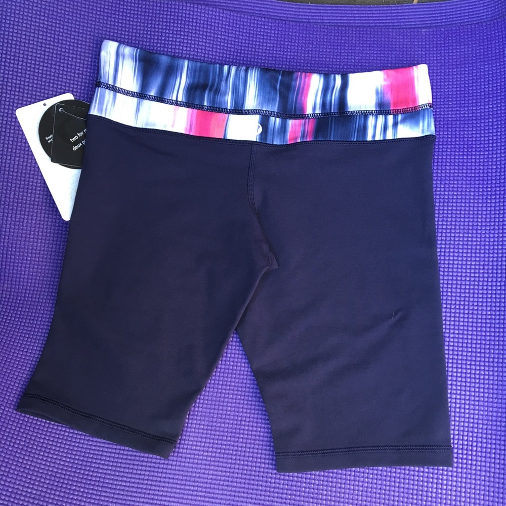 Lululemon Groove Shorts 8 Black Reversible NEW