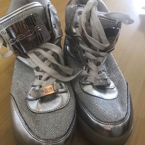 High top sneakers