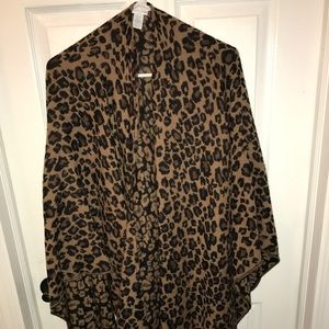 One size leopard print wrap/ruana