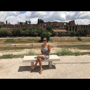 Meet your Posher, Mirta