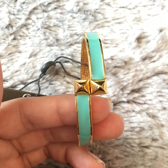 VINCE CAMUTO BRACELET - Picture 3 of 5