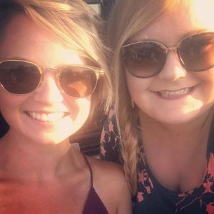 Meet your Posher, Carly