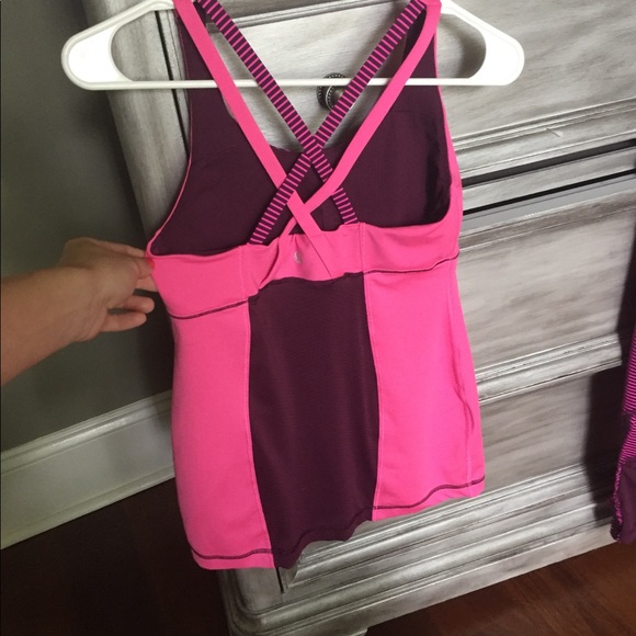 Lulu Lemon Workout 2 piece set - Picture 4 of 5