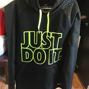 XS Nike sweatshirt