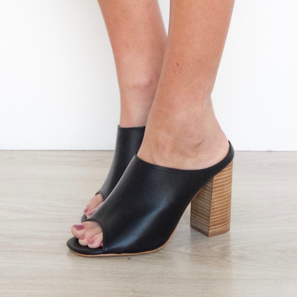 LAST PAIR (Size 8) DIONNE Black Mules - Picture 5 of 7