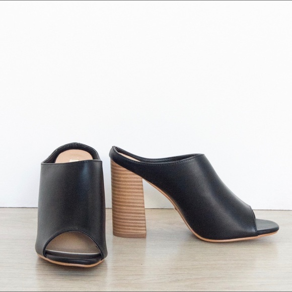 LAST PAIR (Size 8) DIONNE Black Mules - Picture 7 of 7