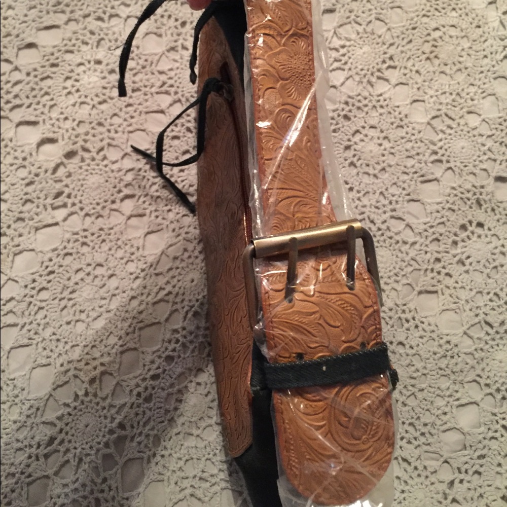 Purse - Picture 3 of 6