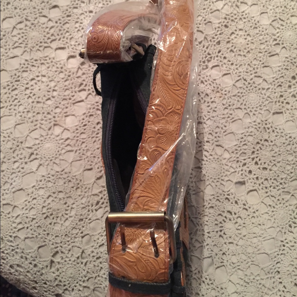Purse - Picture 4 of 6