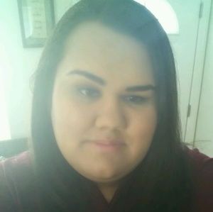 Meet your Posher, Alejandra