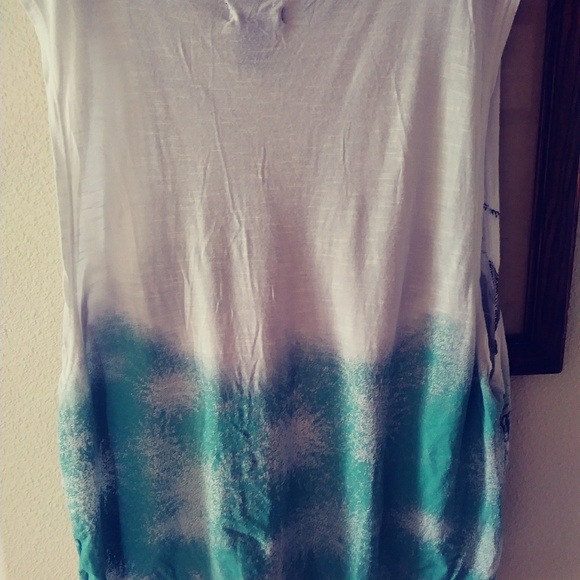 Skull Tee - Picture 4 of 4