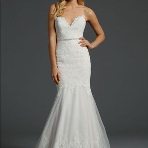 Alvina Valenti gown 9451